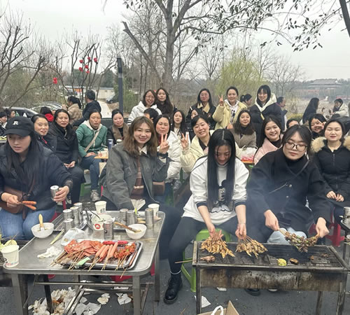 綿陽(yáng)市先鋒醫(yī)療器械有限公司—— 慶?！?.8婦女節(jié)”，共赴燒烤盛宴，致敬巾幗風(fēng)采